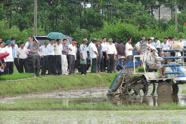 Hội Nông dân tỉnh Bắc Giang phối hợp thực hiện cơ giới hóa trong nông nghiệp