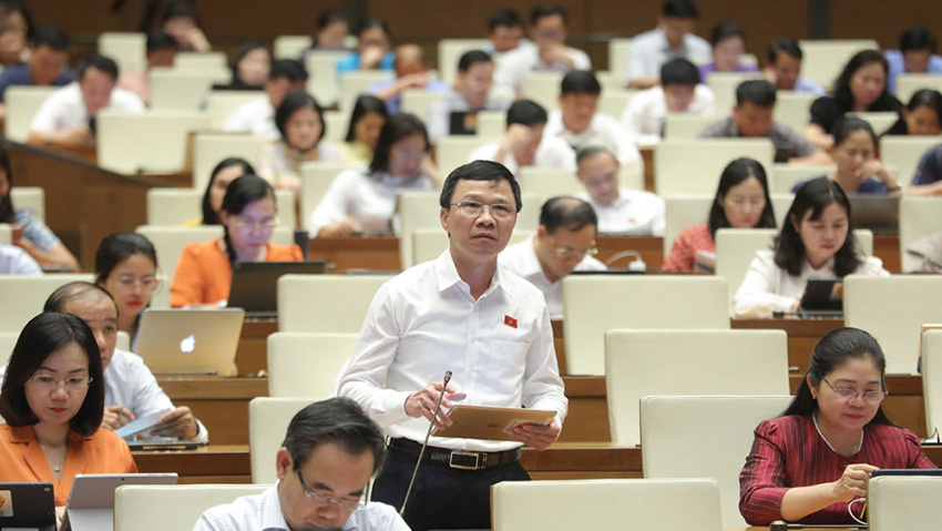 Đại biểu Nguyễn Văn Thi (Bắc Giang) góp ý vào dự án Luật Tài nguyên nước (sửa đổi)