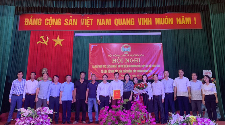 Hội Nông dân xã Hương Sơn – huyện Lạng Giang ra mắt hợp tác xã và tổ hợp tác nông nghiệp